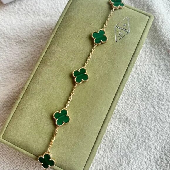 Van Cleef & Arpels 18k gold five-flower malachite bracelet - Picture 4 of 6